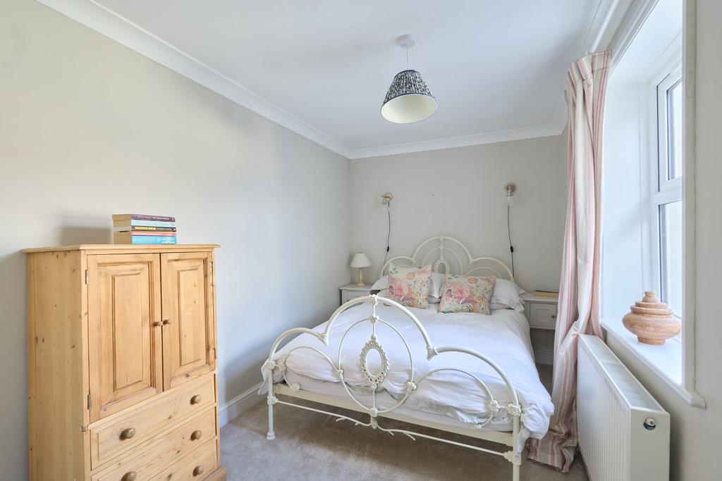 220 The Street 0909250041