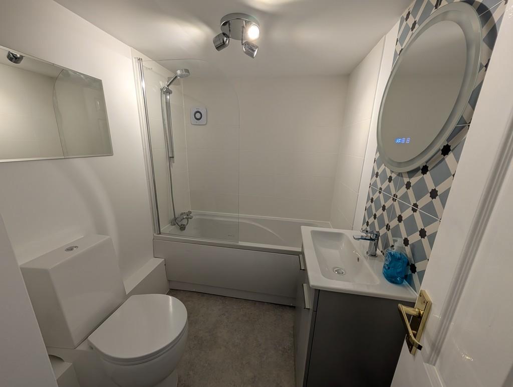 Pxl 20250909 122611907