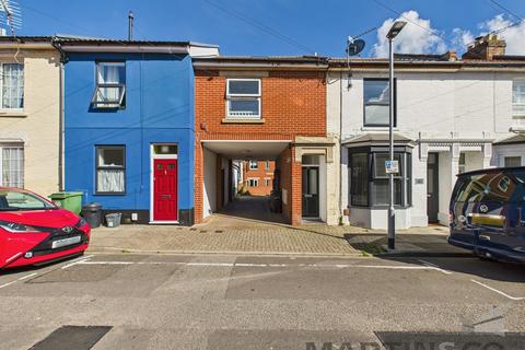 1 bedroom flat to rent, Adair Road, Southsea