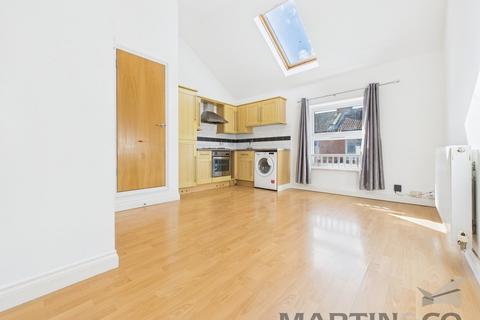 1 bedroom flat to rent, Adair Road, Southsea