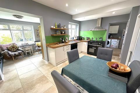 84 Brecks Crescent, Rotherham, S65 3HU