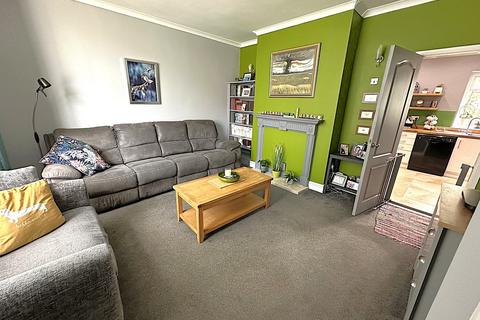 84 Brecks Crescent, Rotherham, S65 3HU