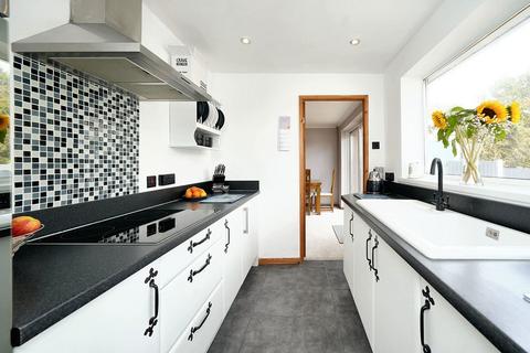 16 School Grove, Oakengates, Telford, TF2 6BQ