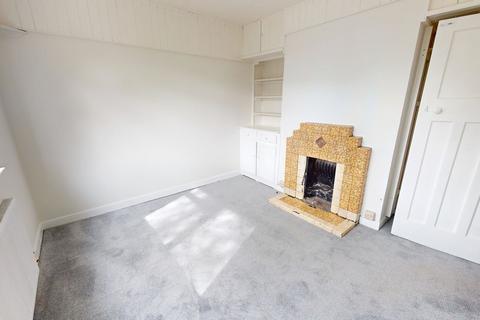 3 bedroom semi-detached house to rent, Spenser Road, Cheltenham