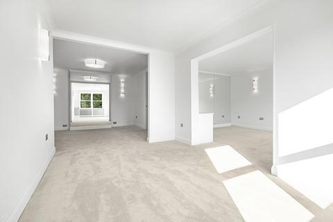 3 bedroom apartment to rent, Kingston House South, Ennismore Gardens, SW7