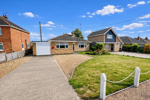 2 bedroom detached bungalow for sale, Bourne Road, Spalding