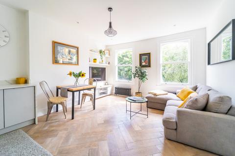 2 bedroom apartment for sale, Caledonian Road, Islington, London, N1