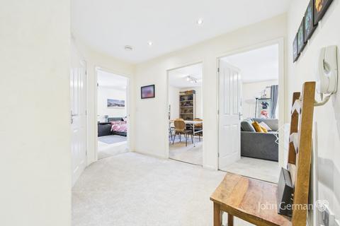 12 Chamberlain Close, Uttoxeter, ST14 8ET
