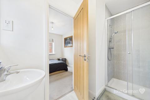 2 Campion Way, Uttoxeter, ST14 7TB