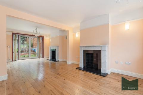 undefined, Newton Avenue, Muswell Hill