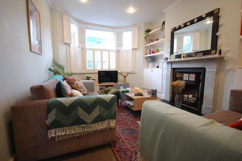 undefined, Crewdson Road, Oval SW9