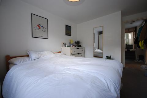 undefined, Crewdson Road, Oval SW9