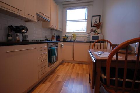 undefined, Crewdson Road, Oval SW9