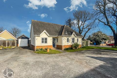 17 Grove Road, Tiptree, Colchester, CO5 0JP