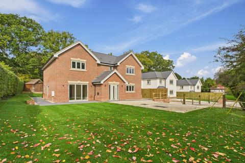 4 bedroom detached house for sale, Trampers Lane, Fareham PO17