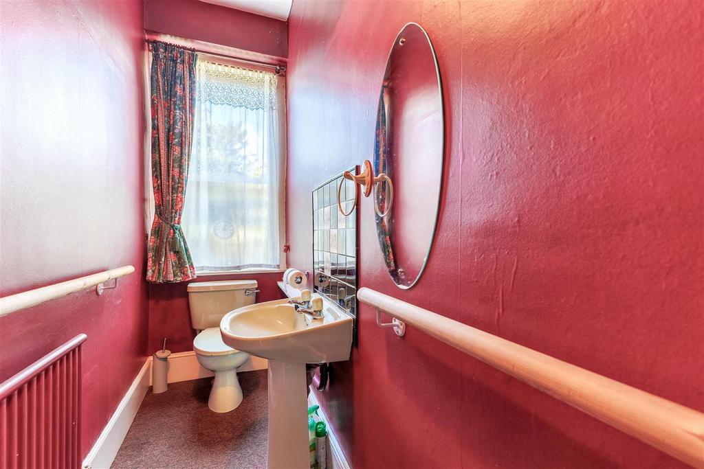 6 R1 A2370-HDR.jpeg