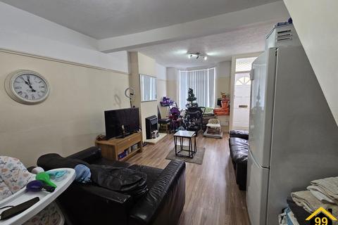 undefined, Broadwood Street, Liverpool, Merseyside, L15
