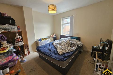undefined, Broadwood Street, Liverpool, Merseyside, L15