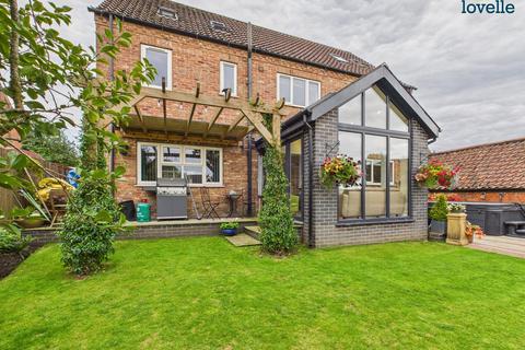 undefined, South Dale, Caistor, LN7