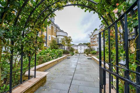 undefined, King Edward Gardens, Tunbridge Wells