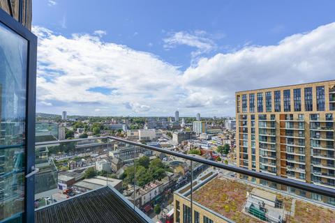 1 bedroom apartment for sale, Victory Parade, London