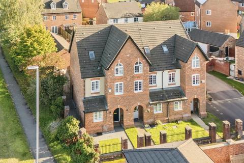 3 bedroom terraced house for sale, Honiton Way, Cheshire CW10
