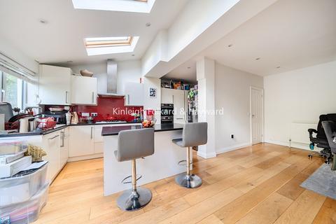 undefined, Queen Anne Avenue, Bromley, BR2