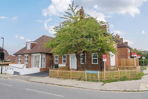 3 bedroom flat for sale, Boundfield Road, London, SE6