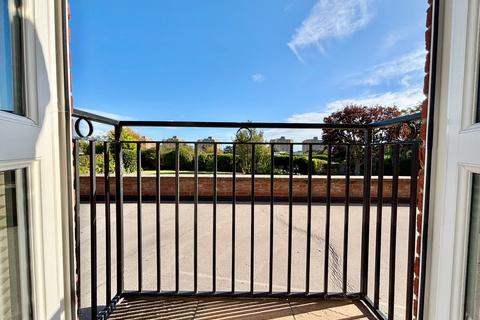 1 bedroom apartment for sale, Cooden Drive, Bexhill-on-Sea, TN39