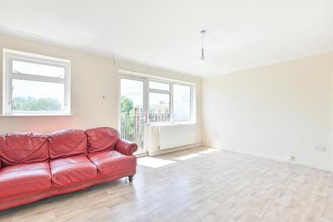 2 bedroom flat for sale, Bilsby Lodge, Chalklands, Wembley, HA9