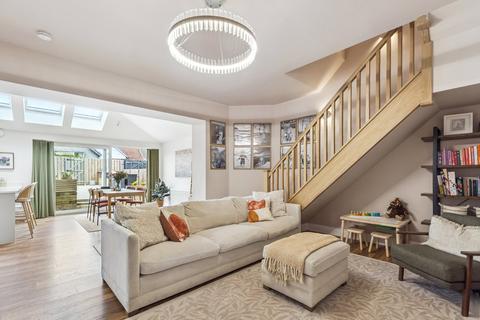 1 Albany Cottages, Glasgow, G13 1NJ