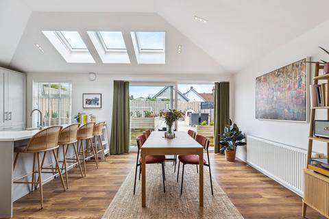 1 Albany Cottages, Glasgow, G13 1NJ