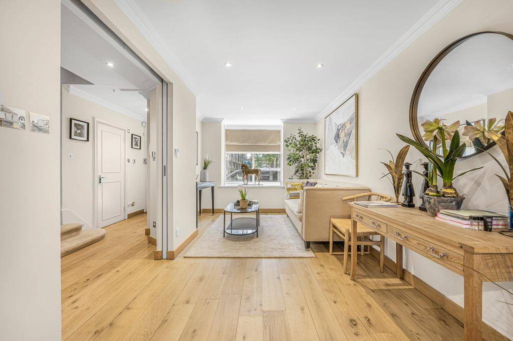 Kitchen/ Reception