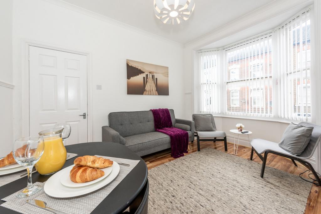 Central Comfort – 2- Double Bedroom Apartment N