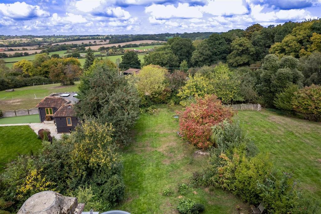 2 Hilltop Cottage aerial (11).jpg