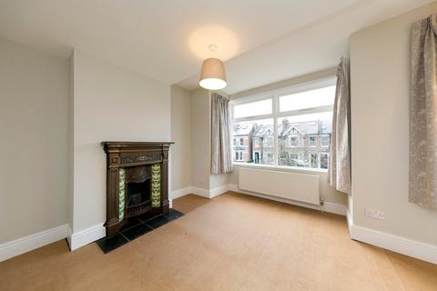 undefined, St Margarets Road, Twickenham