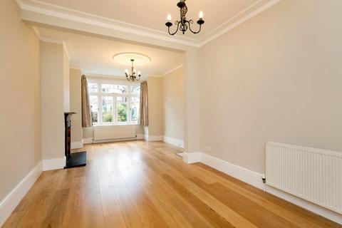 4 bedroom terraced house to rent, St Margarets Road, Twickenham