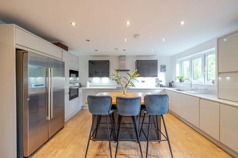 undefined, Foxley Lane West Purley