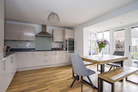 4 bedroom detached house for sale, Rhodfa'r Morwydd, Penarth