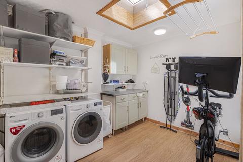 10 Monterey Close, Bexley, DA5 2BX
