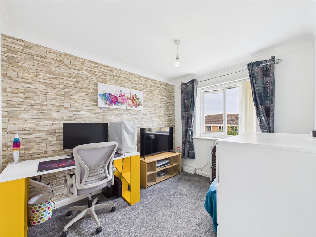 Bedroom: