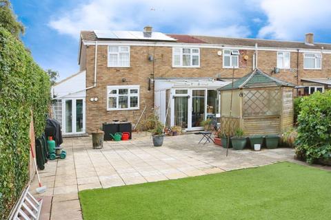 5 bedroom end of terrace house for sale, High Street, Langley