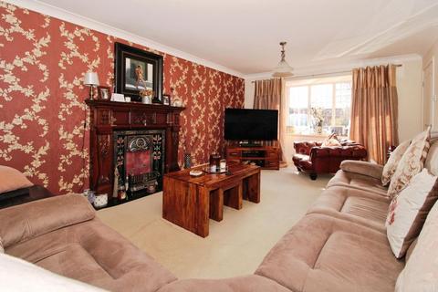 4 bedroom detached house for sale, Valley Side, Pelsall, Walsall, WS3 4LL