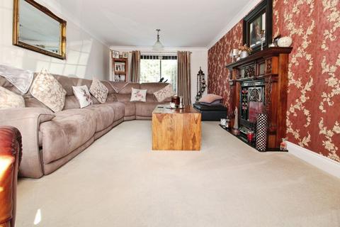 4 bedroom detached house for sale, Valley Side, Pelsall, Walsall, WS3 4LL