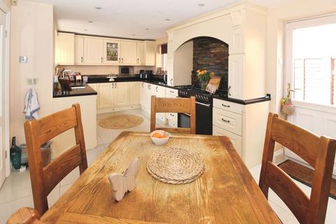 4 bedroom detached house for sale, Valley Side, Pelsall, Walsall, WS3 4LL