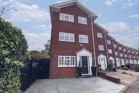 Golf Open 2026 - Beach Priory Gardens, Southport - Sleeps 4