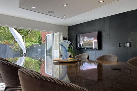 2 bedroom property to rent, Golf Open 2026 - Beach Priory Gardens, Southport - Sleeps 4