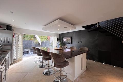 2 bedroom property to rent, Golf Open 2026 - Beach Priory Gardens, Southport - Sleeps 4