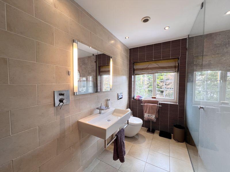 Master Ensuite