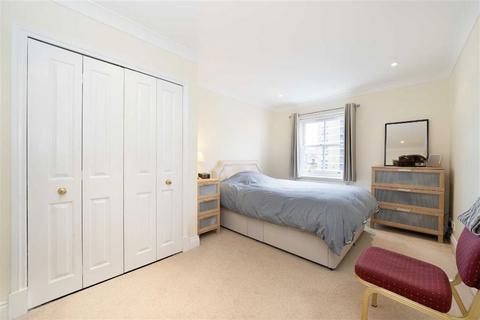 2 bedroom flat for sale, Spurgeon Street, London SE1